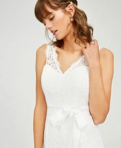 Adrianna Papell Women's Lace V-Neck Satin Sash Gown 12 Adrianna Papell Women's Lace V-Neck Satin Sash Gown -Clothing Shop 15071010 fpx