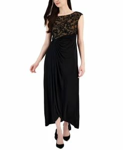 Connected Women's Soutache Lace Cap-Sleeve Faux-Wrap Gown